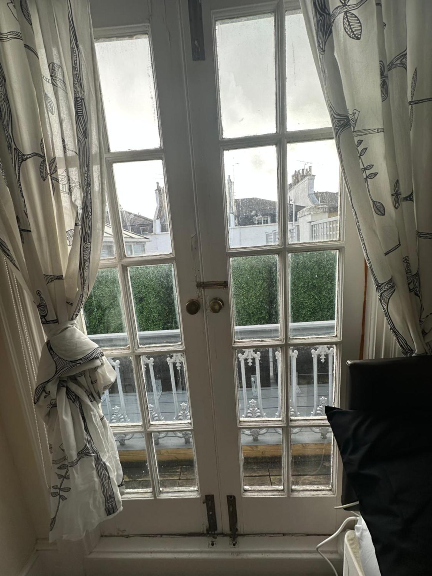 Double Bedroom In Central Лондон Экстерьер фото